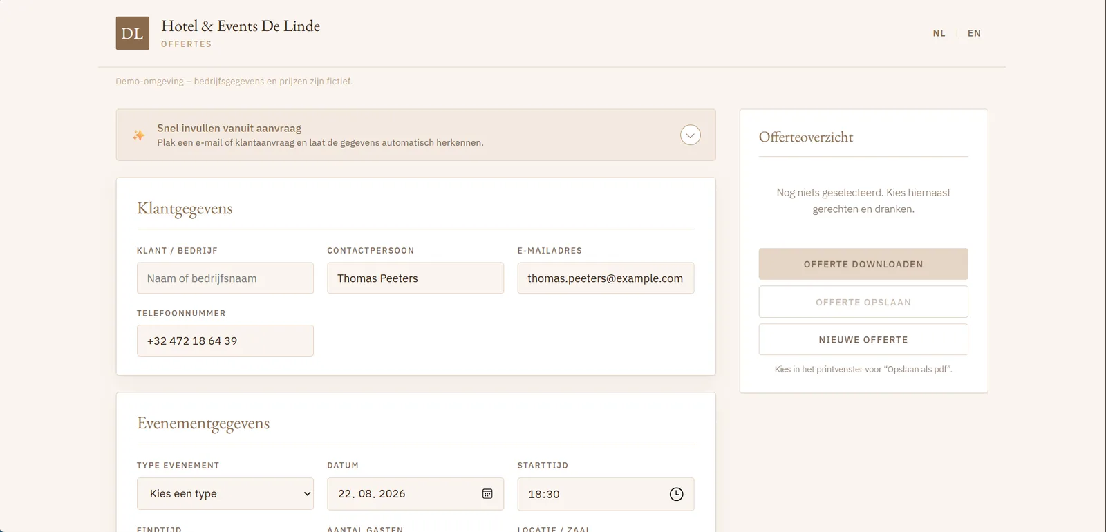 Offertetoepassing met velden voor klantgegevens en evenementgegevens, en een offerteoverzicht ernaast.